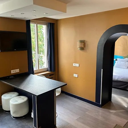 Censier Daubenton Apartment *